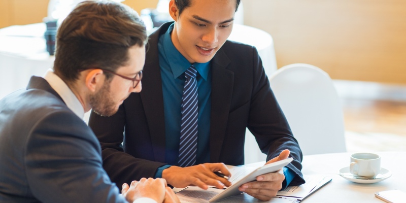 Pengertian dan tugas finansial advisor adalah