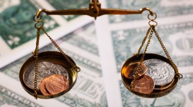 Memahami Perbedaan Kebijakan Fiskal dan Moneter: Panduan Ringkas, Relevan, dan Mudah Dipahami perbedaan kebijakan fiskal dan moneter